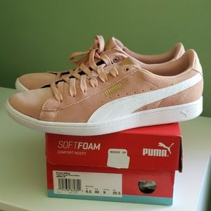BNIB Puma Vikky Sneakers